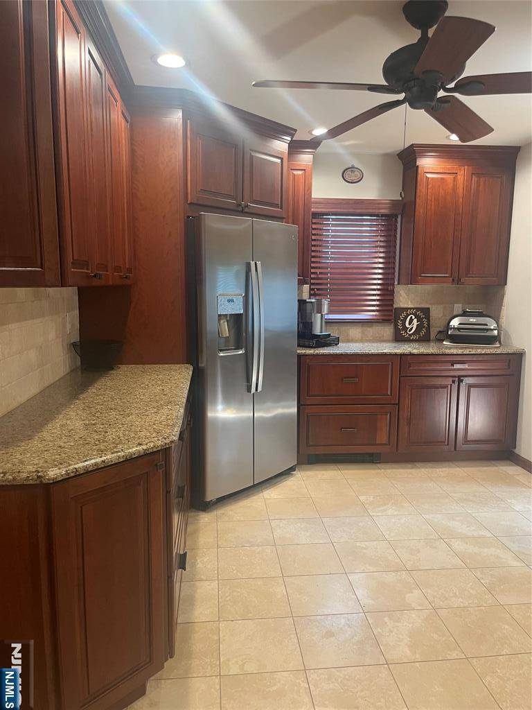 Hasbrouck Heights, NJ 07604,260 Lasalle AVE