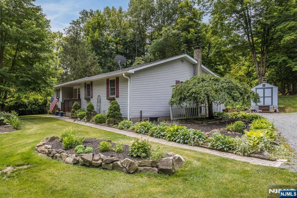 Andover Twsp, NJ 07860,130 Lake Iliff RD