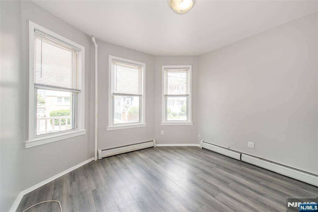 North Arlington, NJ 07031,79 Eagle ST