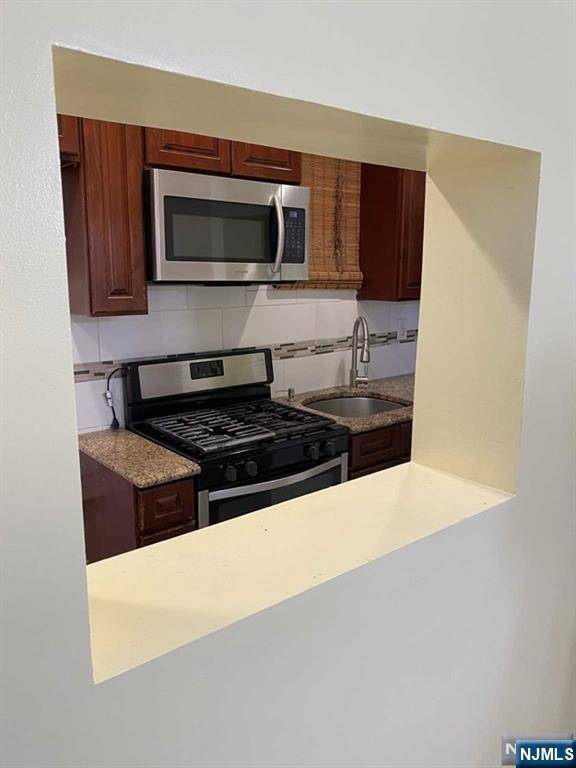 North Bergen, NJ 07047,3223 Liberty AVE