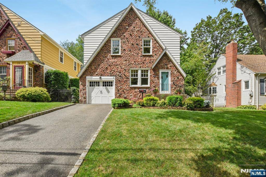 Nutley, NJ 07110,75 McKinley ST