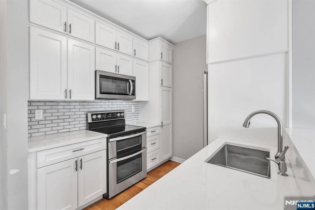 West New York, NJ 07093,24 Ave At Port Imperial #x419