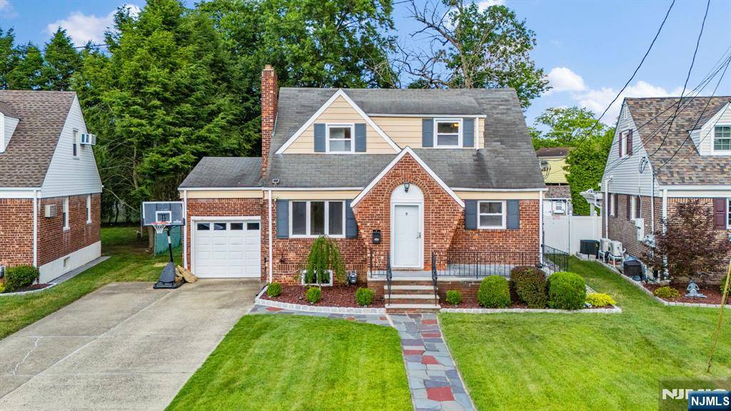 Fair Lawn, NJ 07410,9 Margaret CT