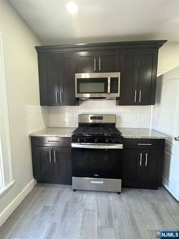 Hasbrouck Heights, NJ 07604,396 Terrace AVE #2