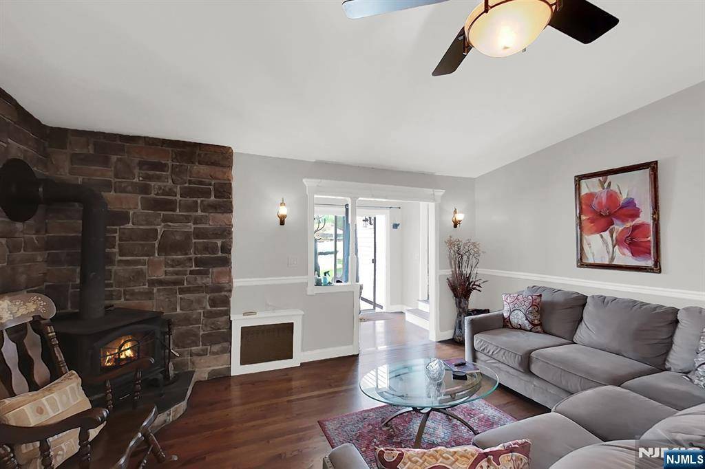 Saddle Brook, NJ 07663,320 Saddle River RD