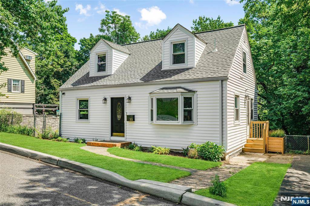 Hawthorne, NJ 07506,33 Irvington PL