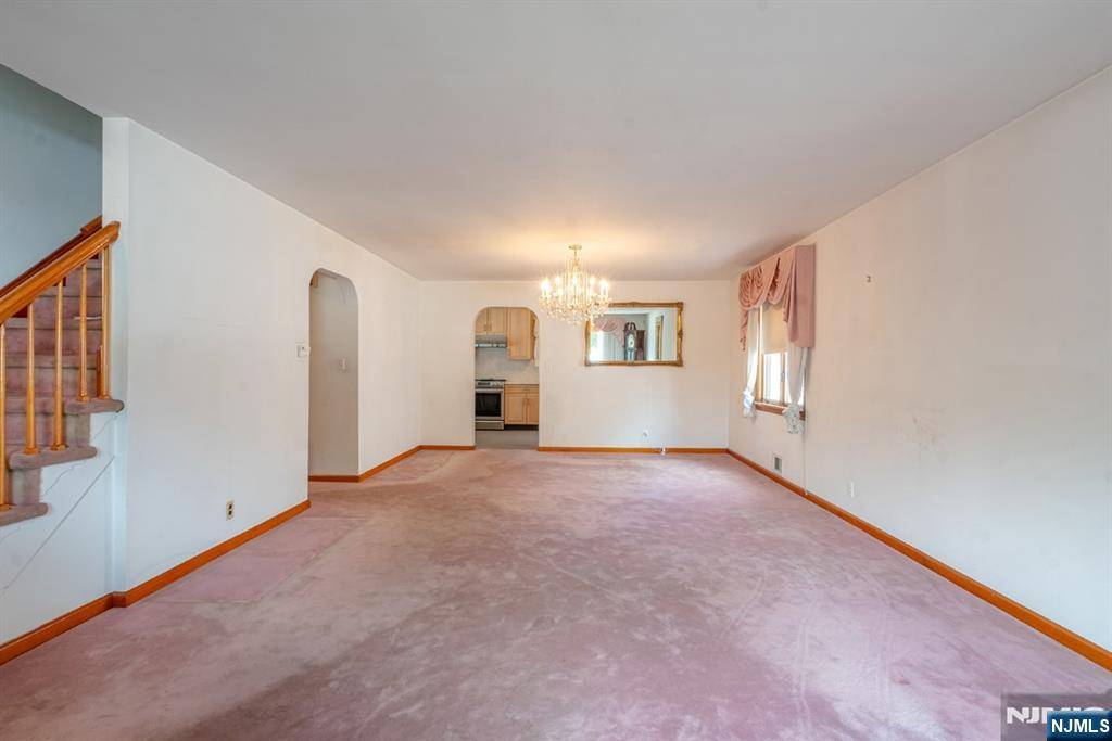 Secaucus, NJ 07094,14 Arn TER