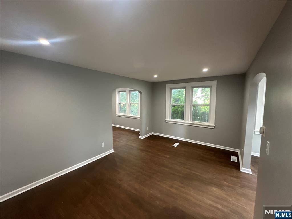Bloomfield, NJ 07003,81 Orchard ST #1