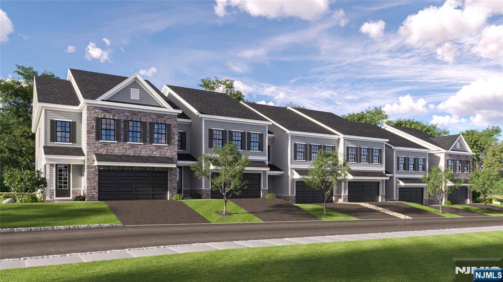 Oakland, NJ 07036,10 Trotter WAY