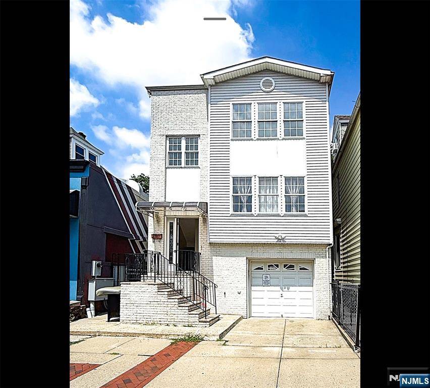 Kearny, NJ 07032,191 Kearny AVE #2