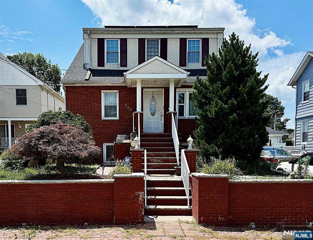 Lyndhurst, NJ 07071,446 Post AVE #2