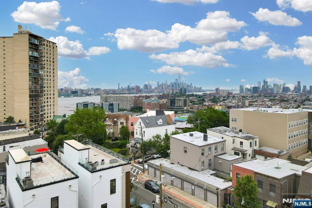 Union City, NJ 07087,1803 Cliff ST