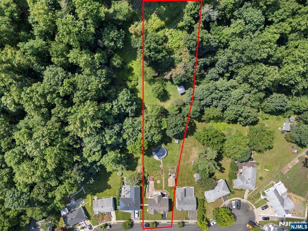 Clifton, NJ 07013,75 Thomas ST