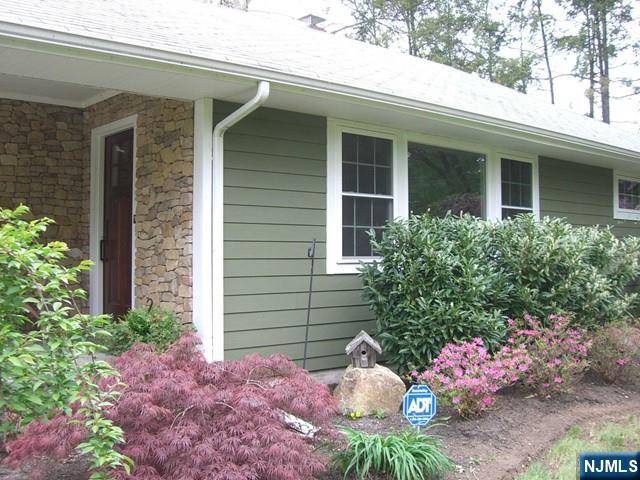 Ridgewood, NJ 07450,276 Maple