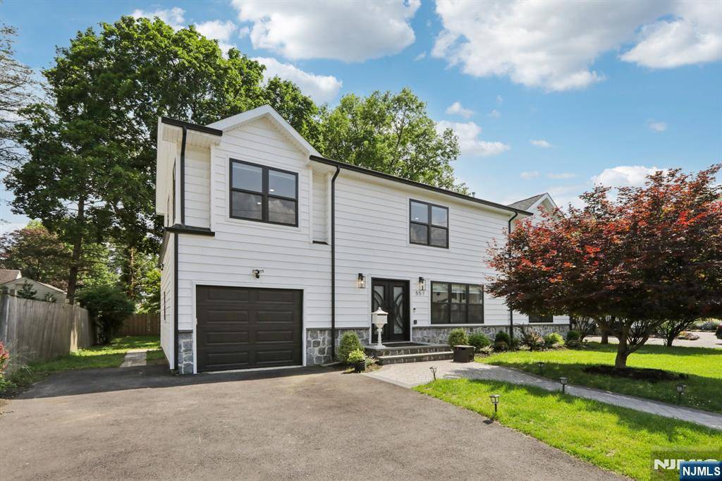 River Vale, NJ 07675,557 Roosevelt AVE