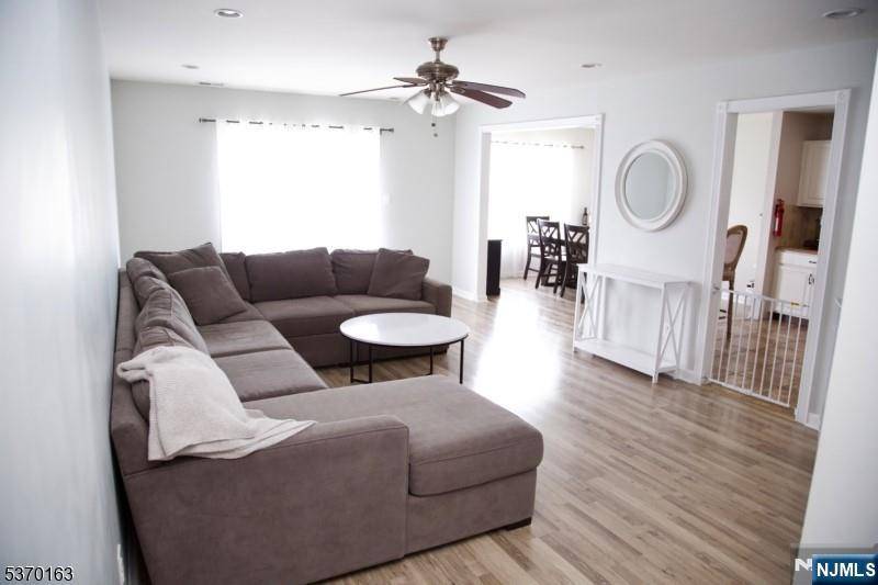 East Hanover Twp, NJ 07936,18 Donna