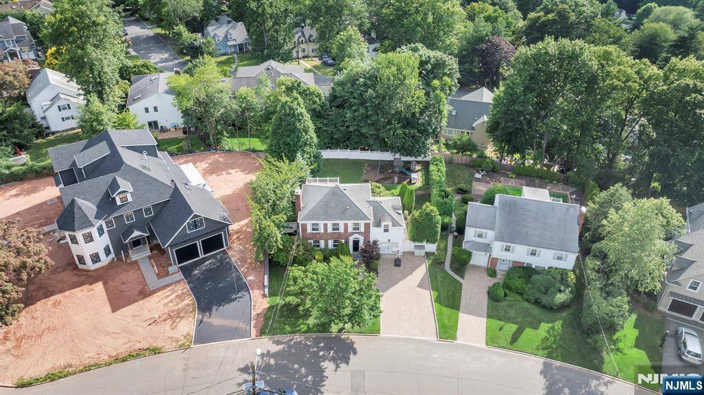 Teaneck, NJ 07666,622 Forest DR