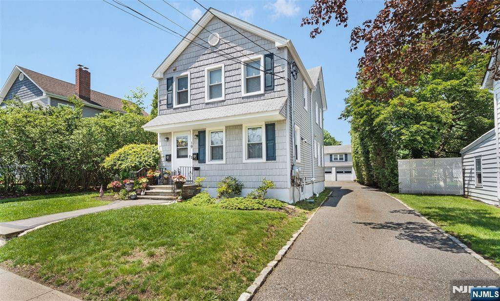 Caldwell, NJ 07006,19 Park AVE