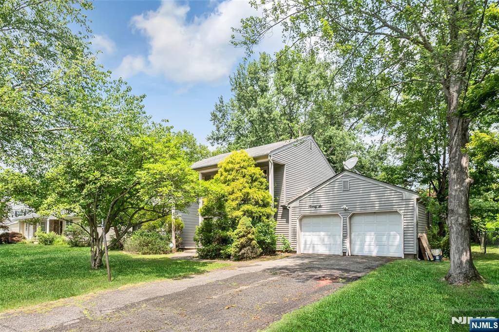 Par-troy Hills Twp., NJ 07054,26 Deauville DR