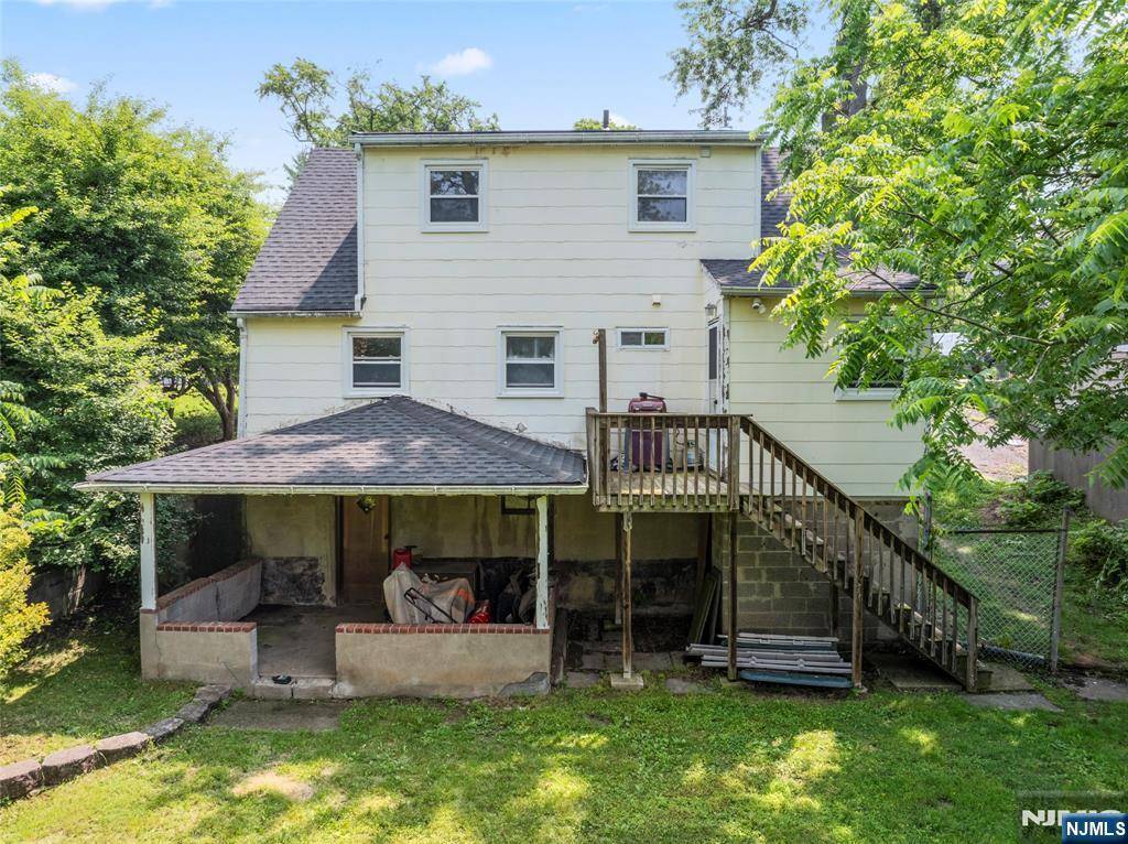 Wayne, NJ 07470,195 Newark Pompton TPKE