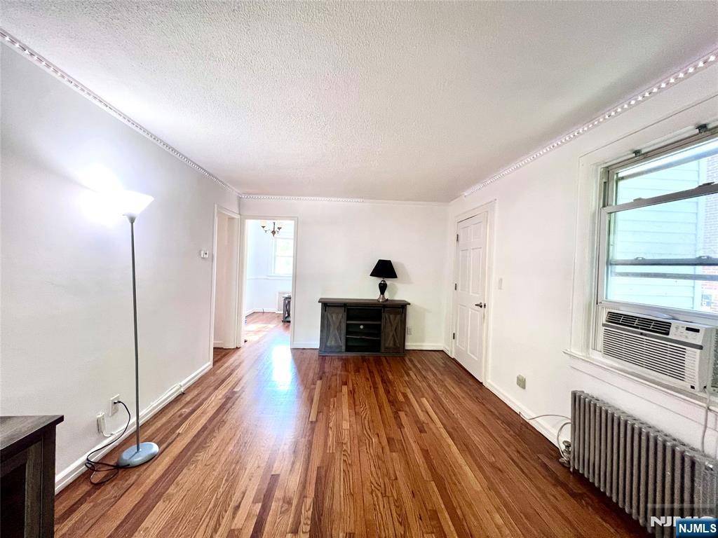 Fair Lawn, NJ 07410,10B Townley RD