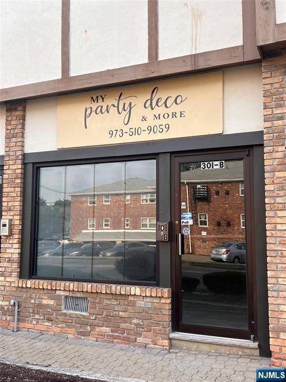 Nutley, NJ 07110,301 Bloomfield AVE #301-B