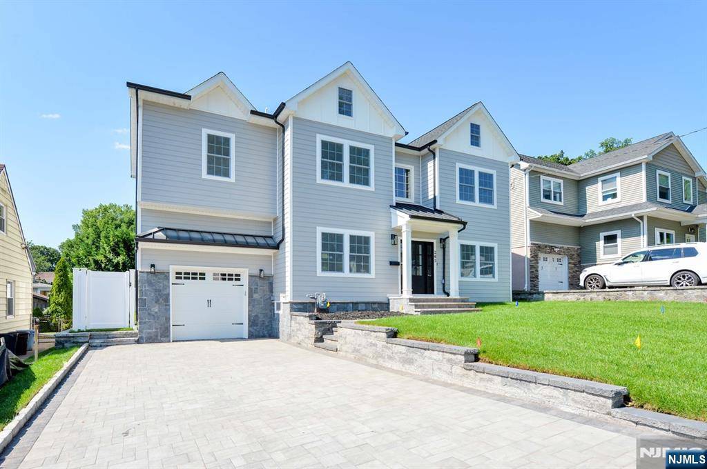 River Edge, NJ 07661,265 Adams AVE