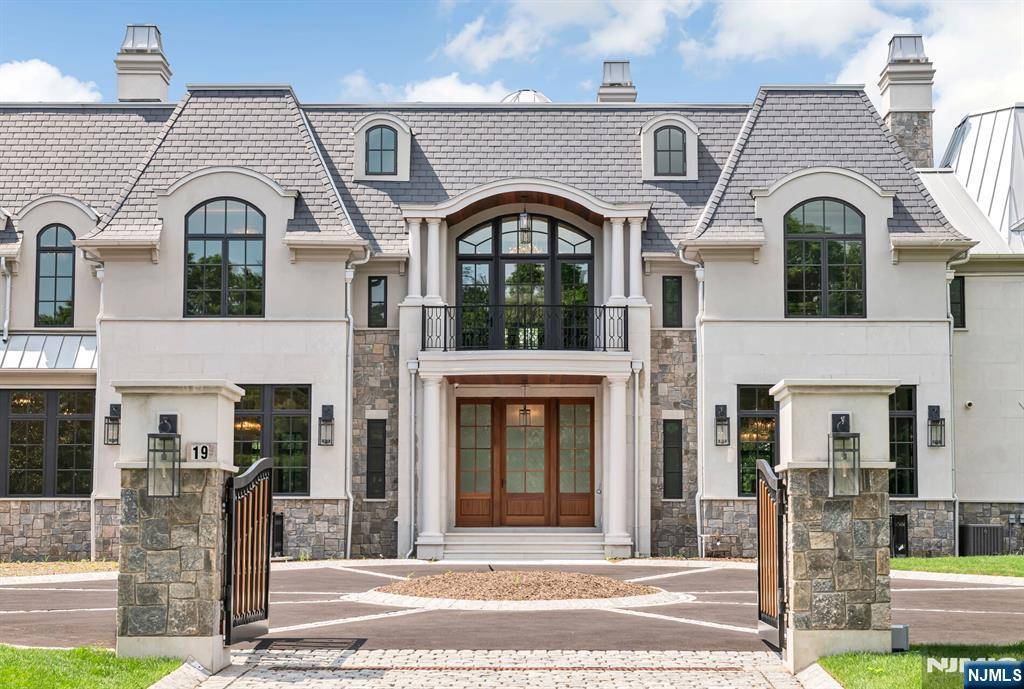 Alpine, NJ 07620,19 Rio Vista DR