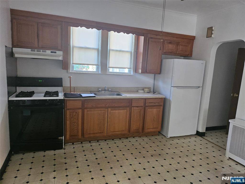 Lodi, NJ 07644,141 Union ST ##1