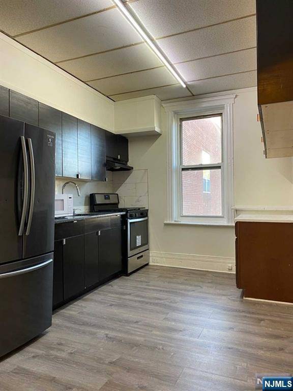Englewood, NJ 07631,91 W Palisade AVE #2