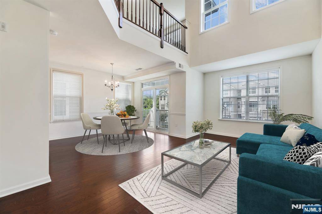 Montvale, NJ 07645,52 Autumn WAY