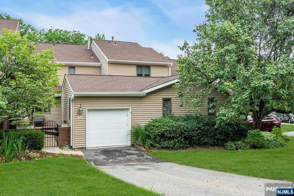 Mahwah, NJ 07430,39 Litchult LN