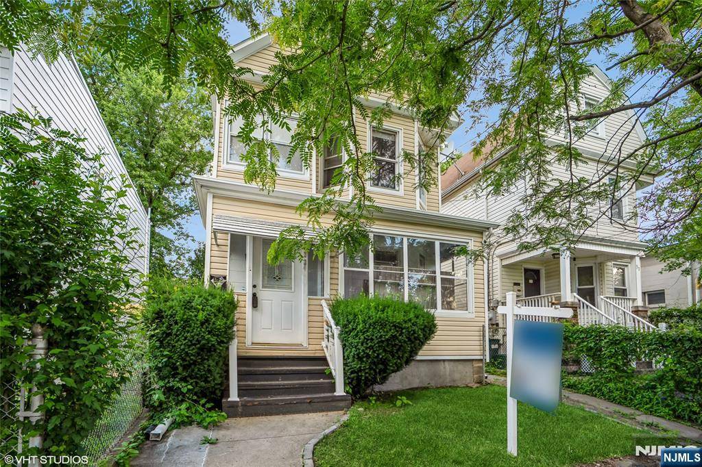 West Orange, NJ 07052,33 Liberty ST
