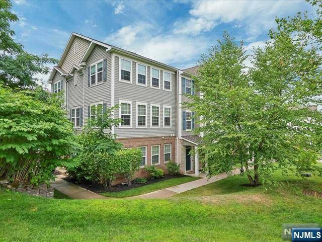 Wood Ridge, NJ 07075,11 Truman DR