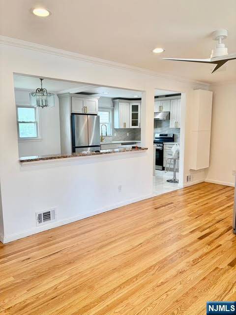 Saddle Brook, NJ 07663,488 Steinway RD