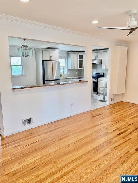 Saddle Brook, NJ 07663,488 Steinway RD