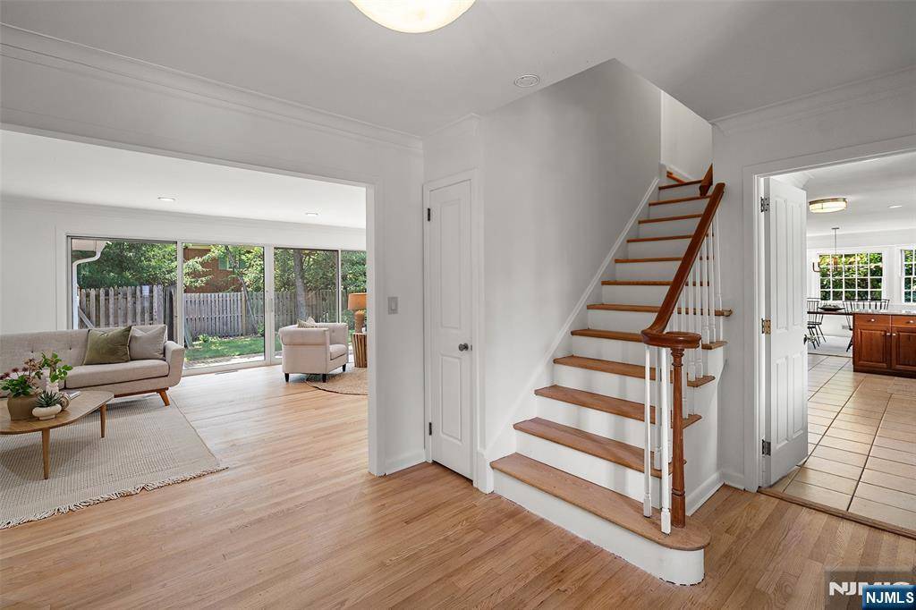 Montclair, NJ 07042,28 S Mountain AVE