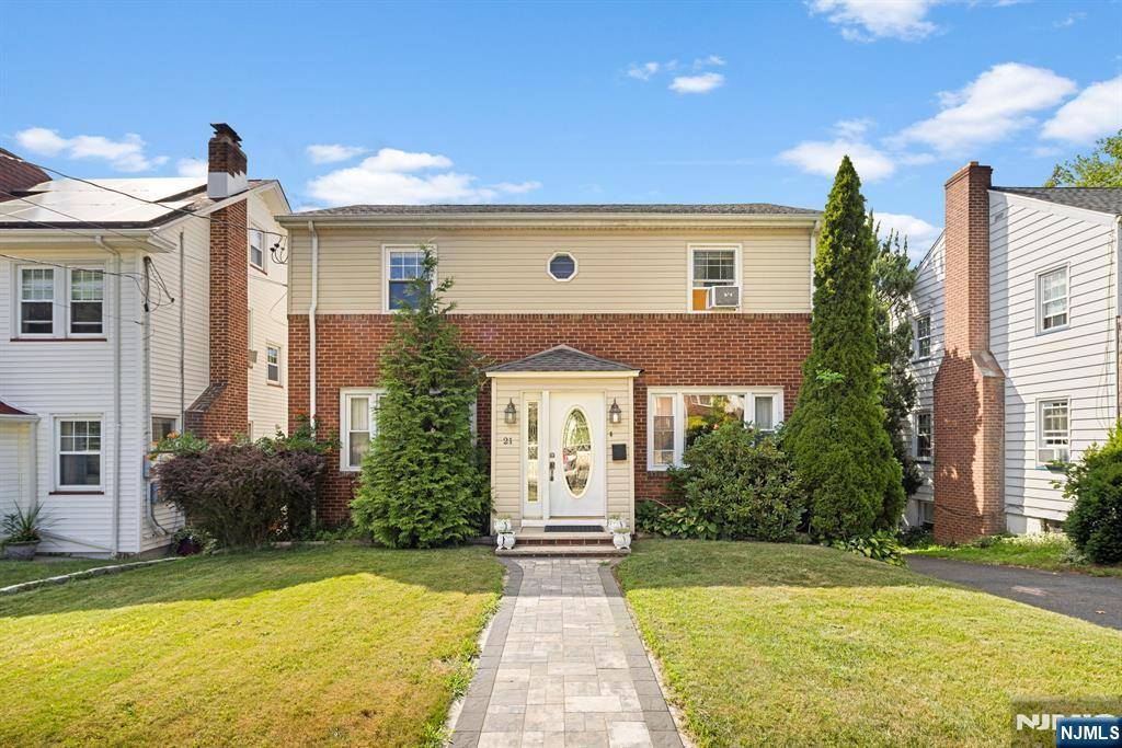 Kearny, NJ 07032,21 Livingston AVE