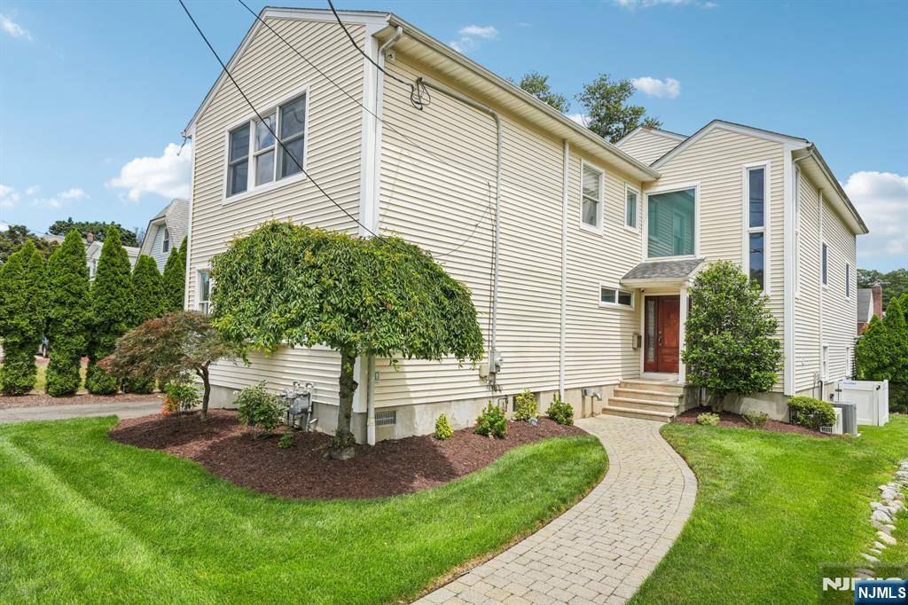 North Haledon, NJ 07508,230 High Mountain RD