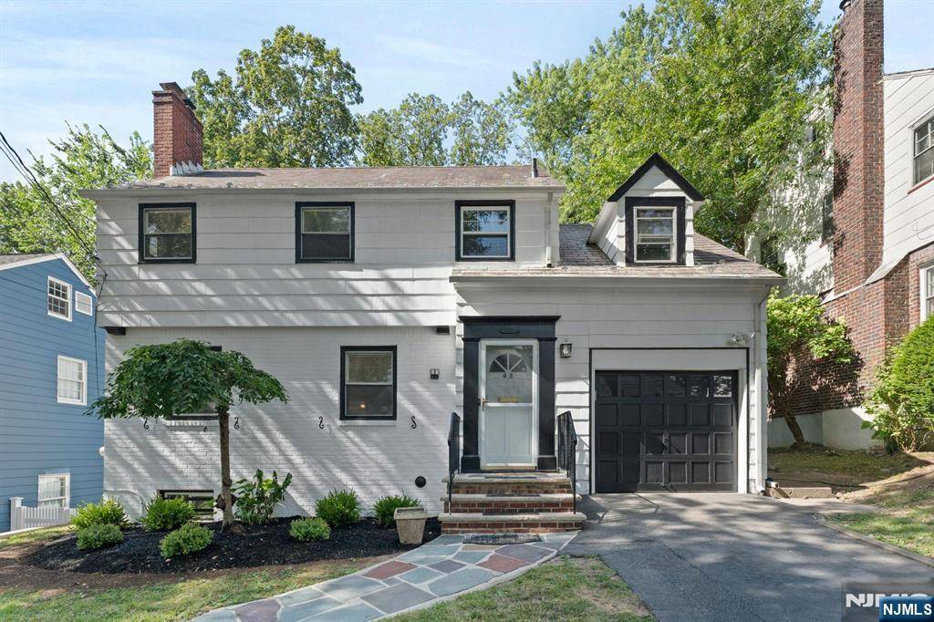 Teaneck, NJ 07666,42 Grayson PL