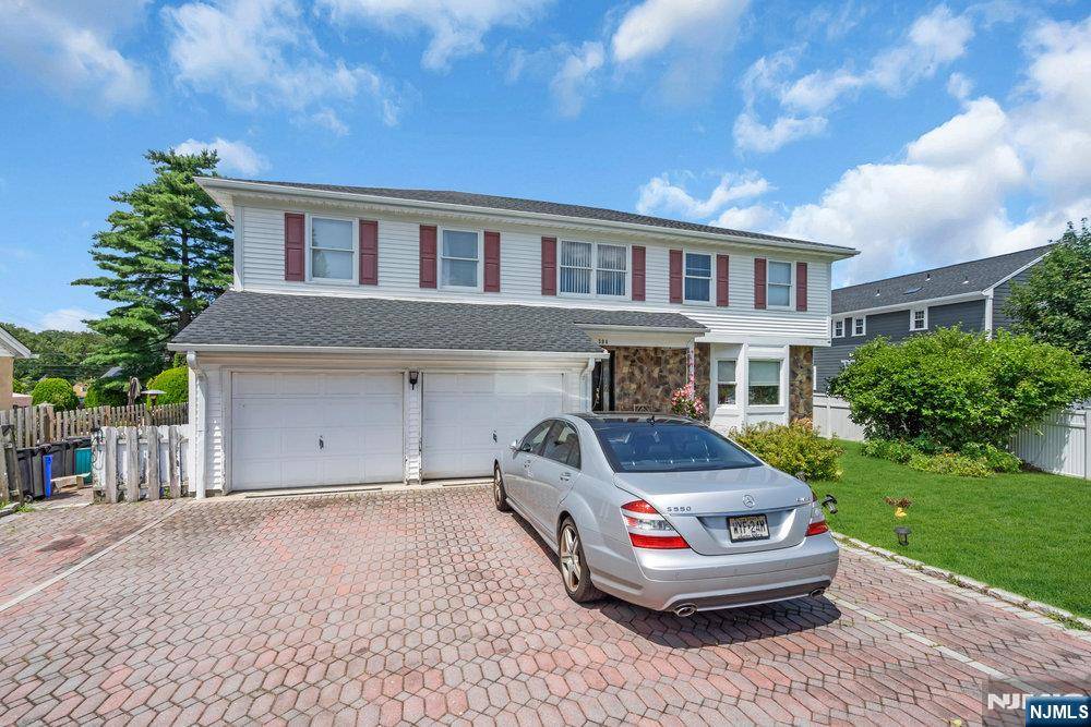 New Milford, NJ 07646,394 James Woods CT