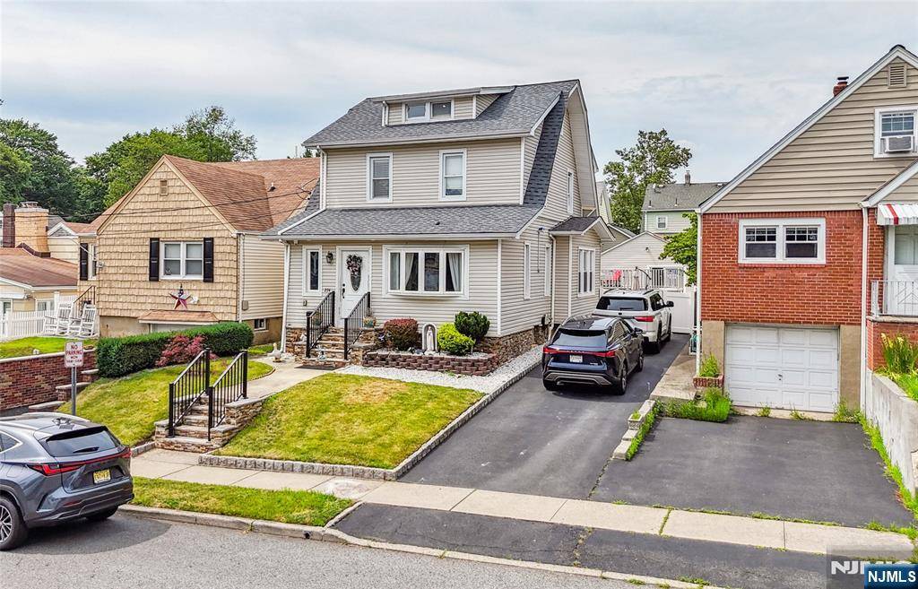 Clifton, NJ 07011,274 Washington AVE