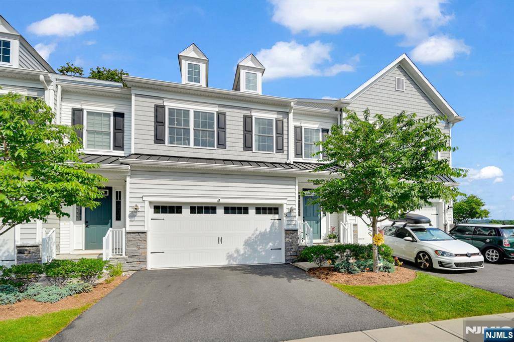 Cedar Grove, NJ 07009,5 Azalea LN