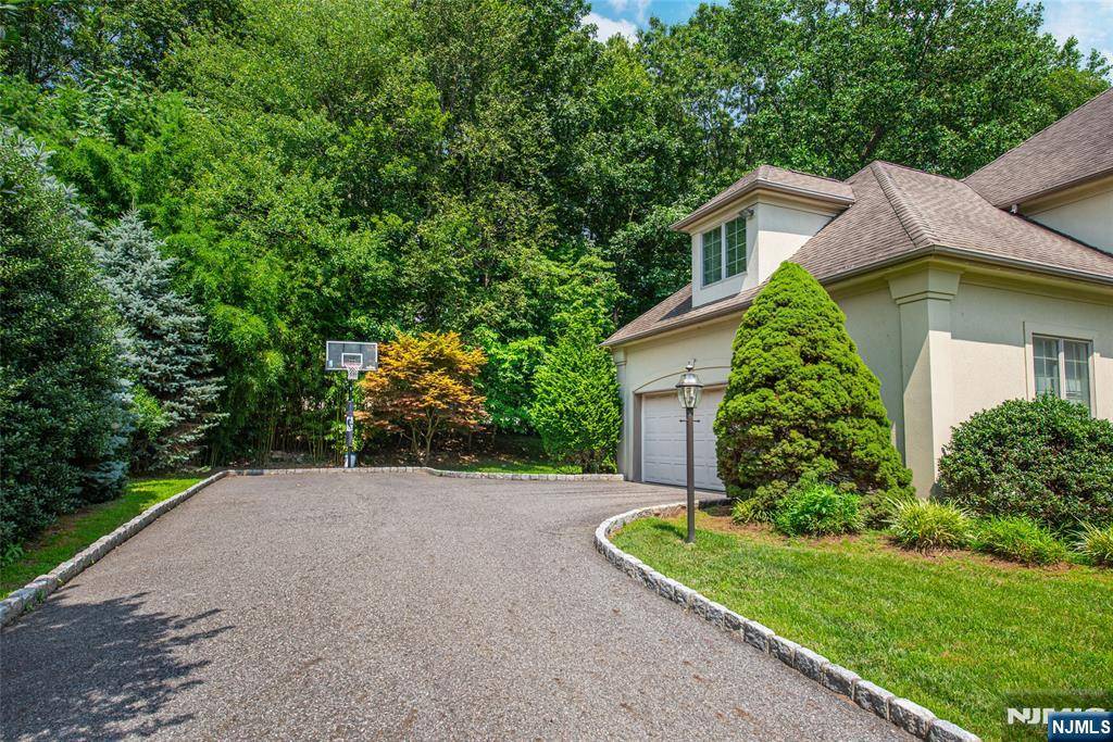 Old Tappan, NJ 07675,10 Corrigan WAY