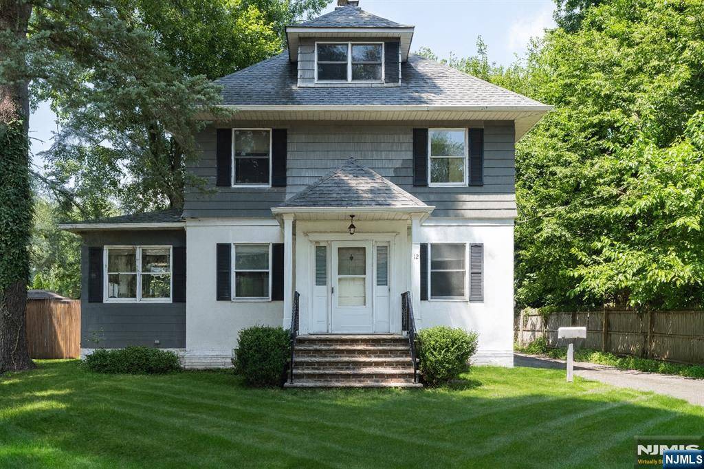 Closter, NJ 07624,12 Pine ST