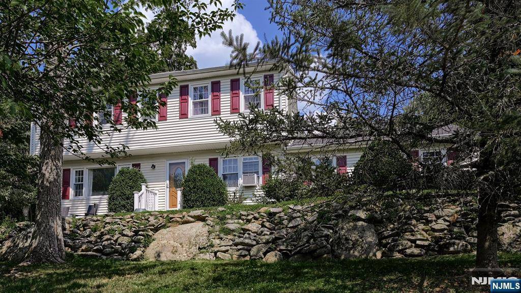 West Milford, NJ 07480,92 Vreeland RD