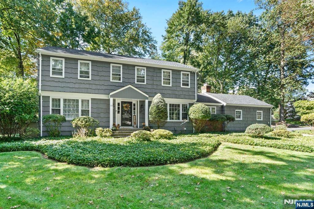 Old Tappan, NJ 07675,23 Walter ST
