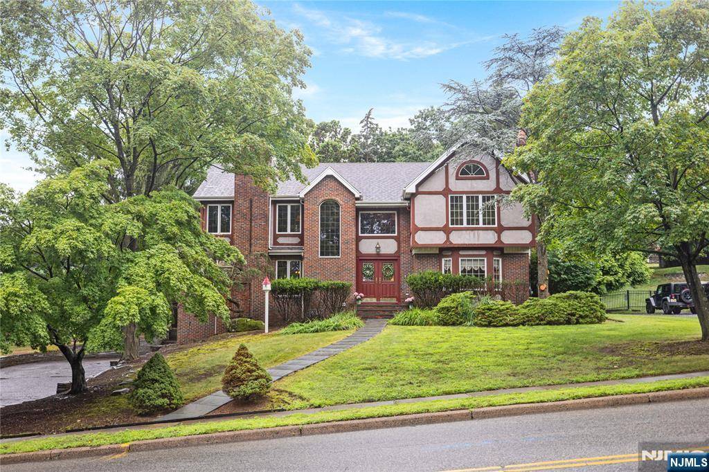 Wayne, NJ 07470,295 French Hill RD