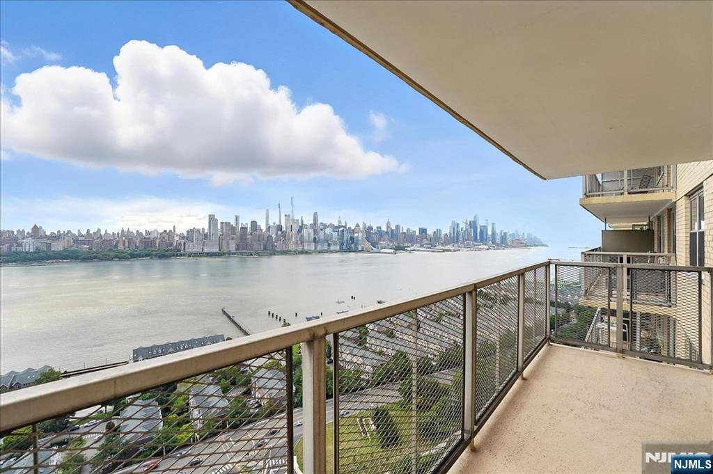 West New York, NJ 07093,6600 JFK Blvd E #18L