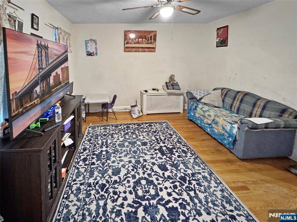 Hackensack, NJ 07601,115 Kansas ST